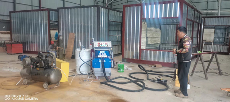 聚氨酯噴涂機(jī)